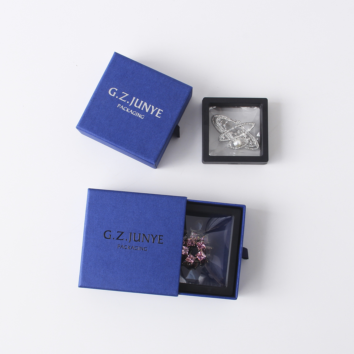 紙質(zhì)珠寶包裝盒會有哪些生產(chǎn)上的細節(jié)需要注意？